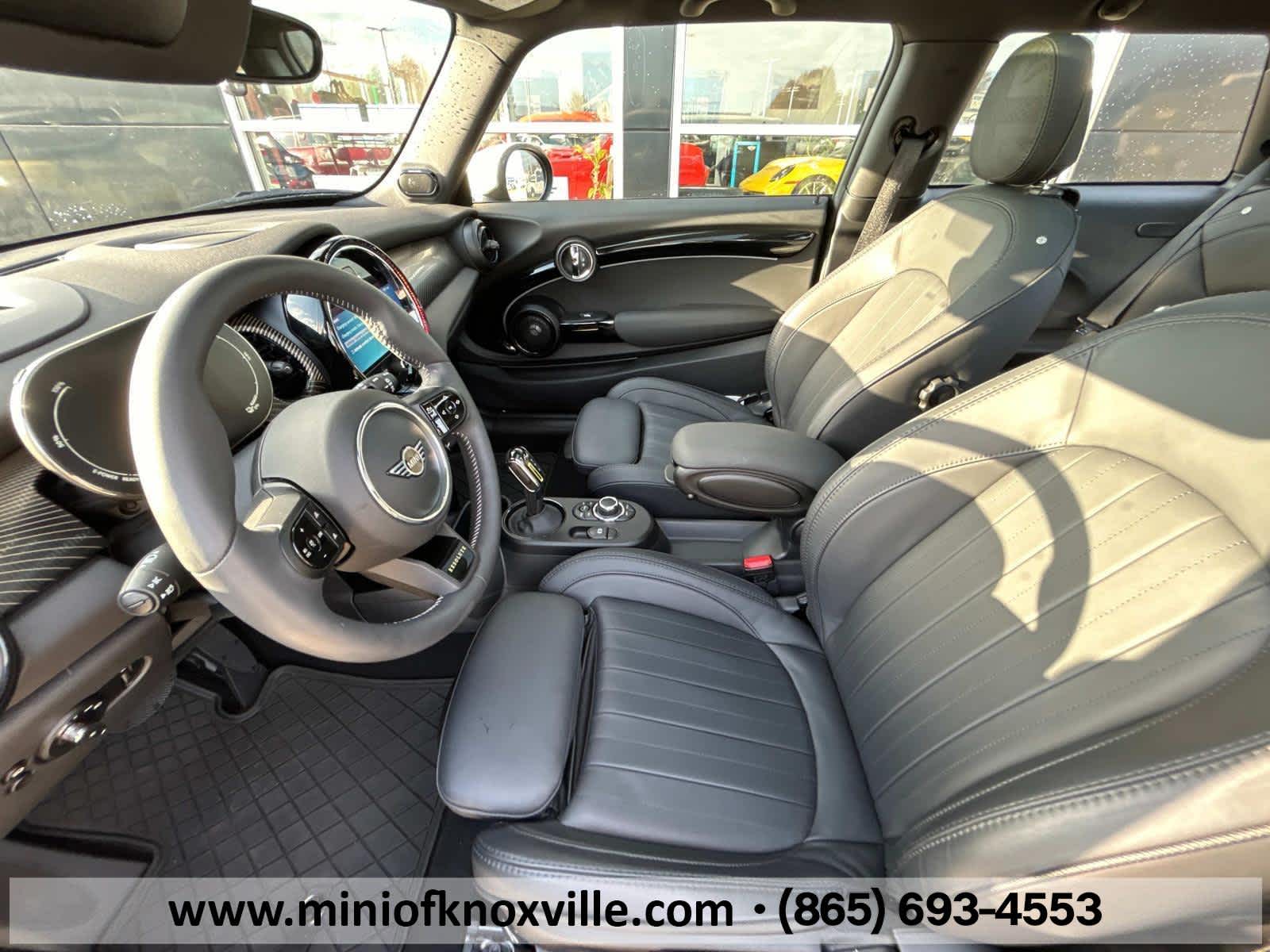 2024 MINI Hardtop 2 Door Cooper SE 10