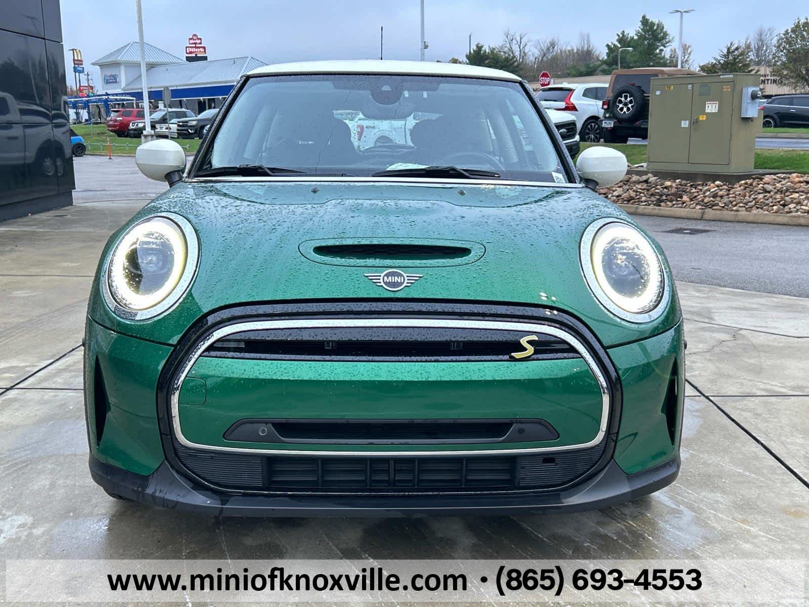 2022 MINI Hardtop 2 Door Cooper SE 3