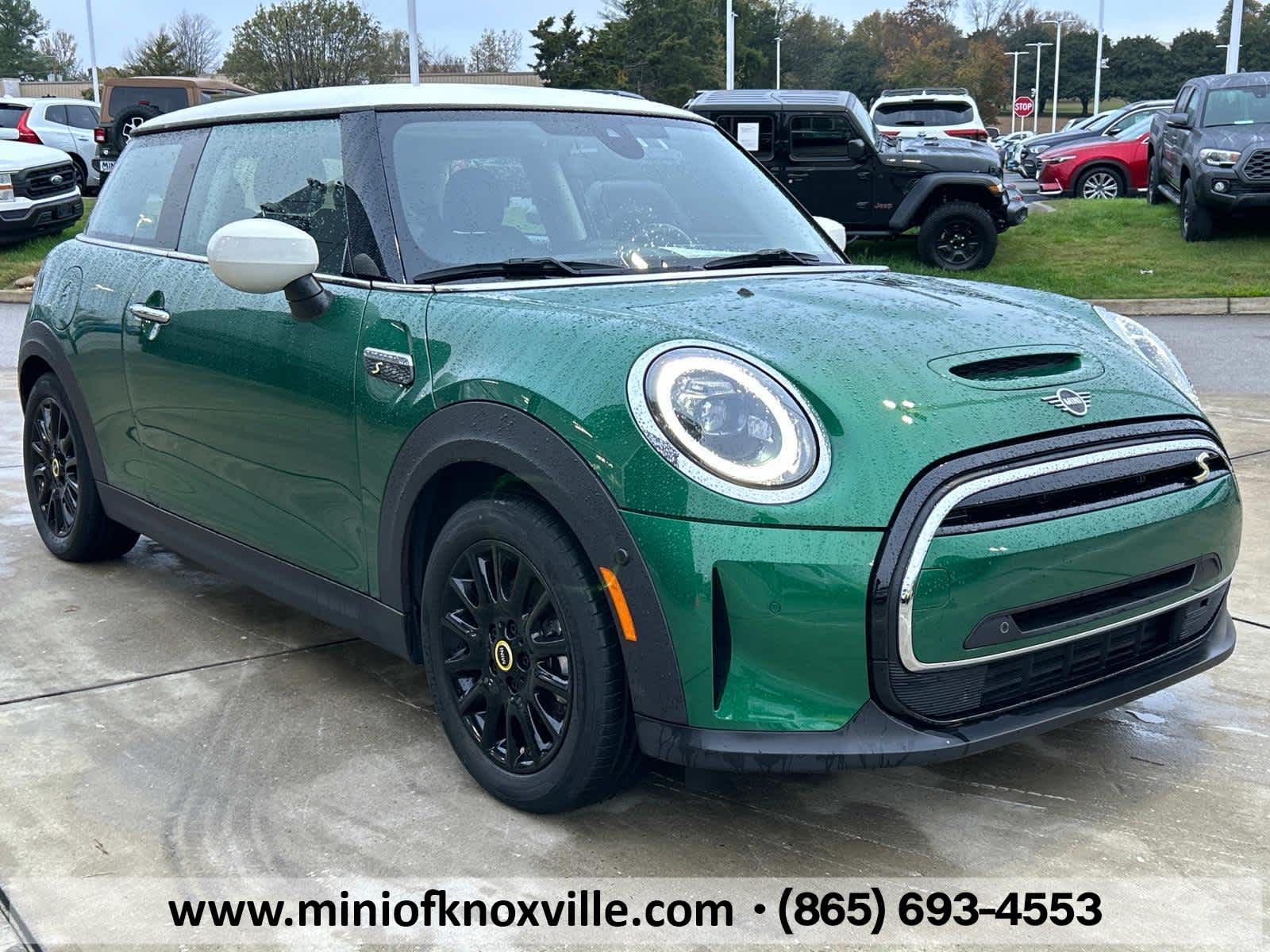 2022 MINI Hardtop 2 Door Cooper SE 4