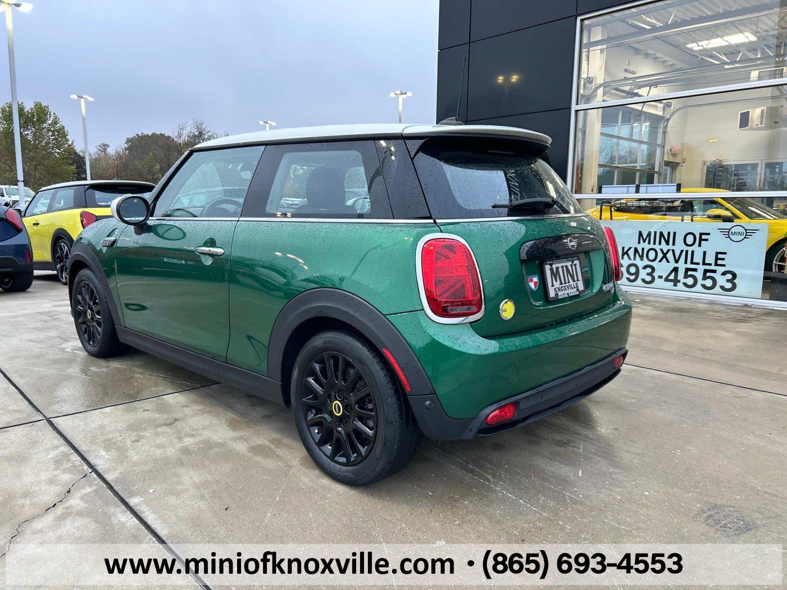 2022 MINI Hardtop 2 Door Cooper SE 8