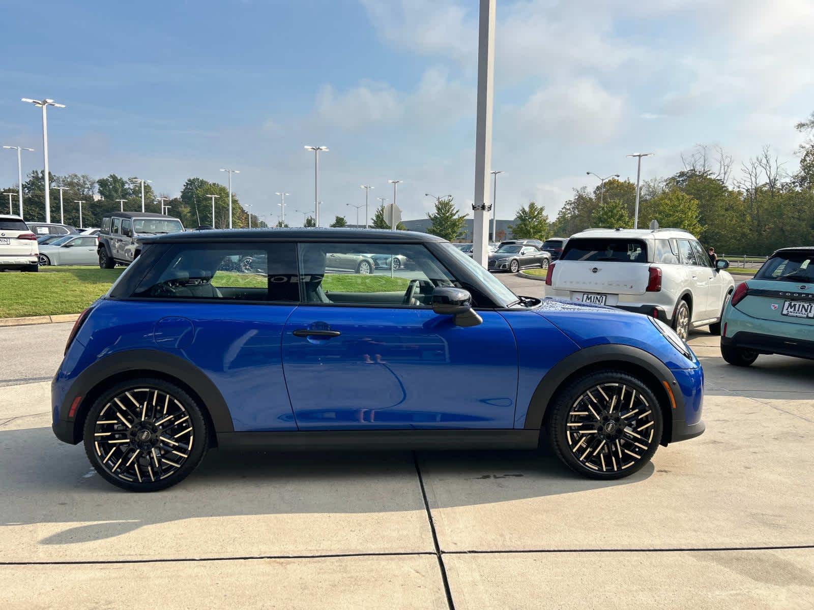 2025 MINI Hardtop 2 Door Cooper S 5