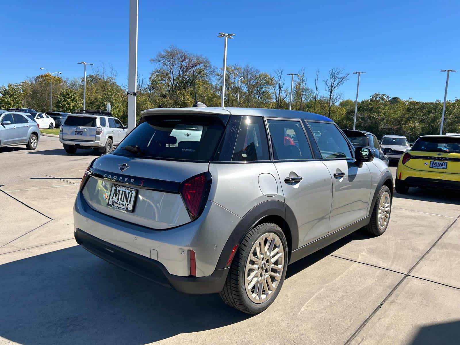 2025 MINI Hardtop 4 Door Cooper S 6