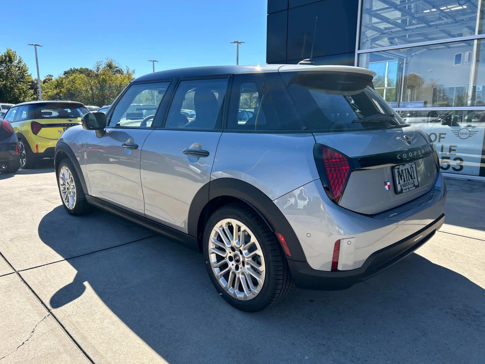 2025 MINI Hardtop 4 Door Cooper S 8