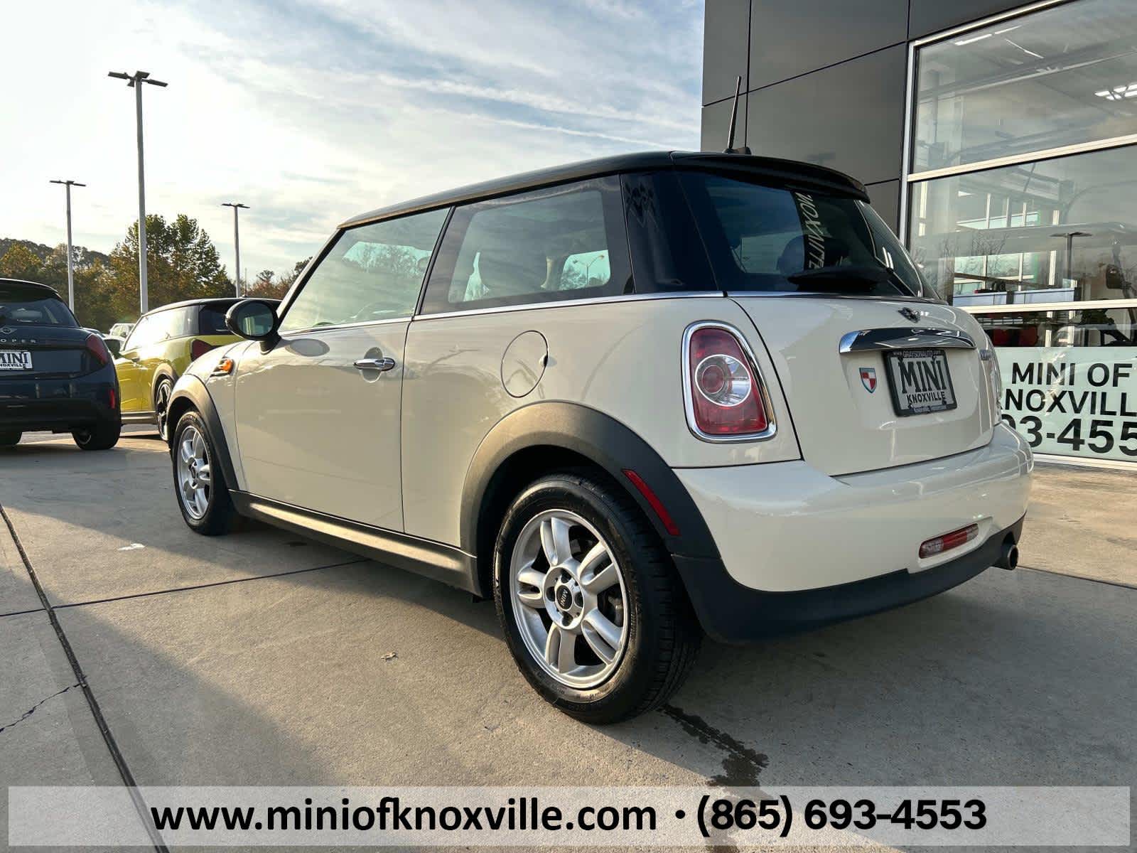 2012 MINI Cooper Hardtop  8