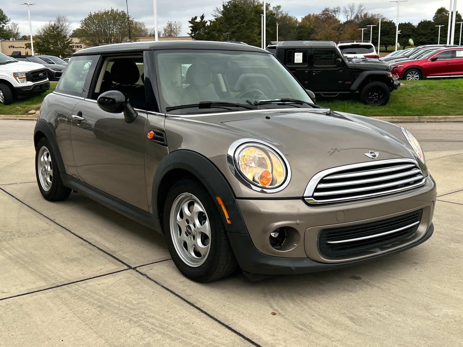 2013 MINI Cooper Hardtop  4