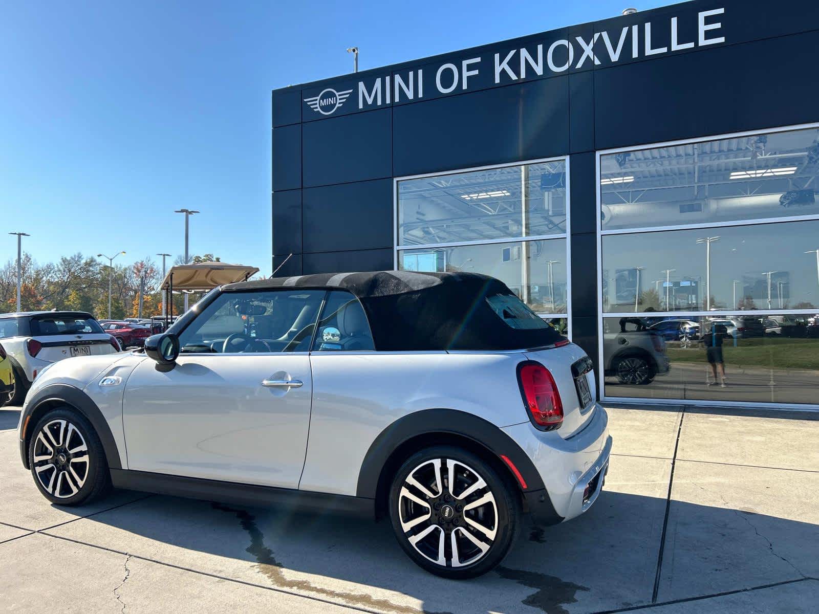 2021 MINI Convertible Cooper S 28