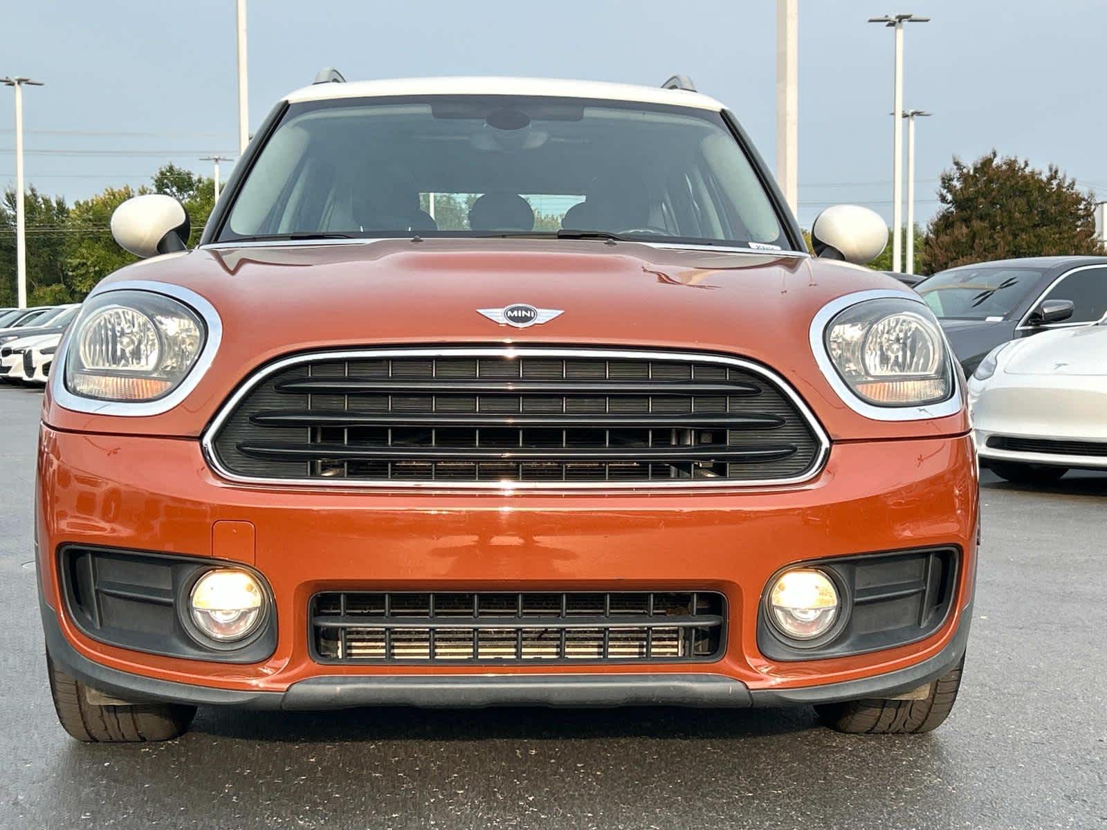 2017 MINI Countryman Cooper 8