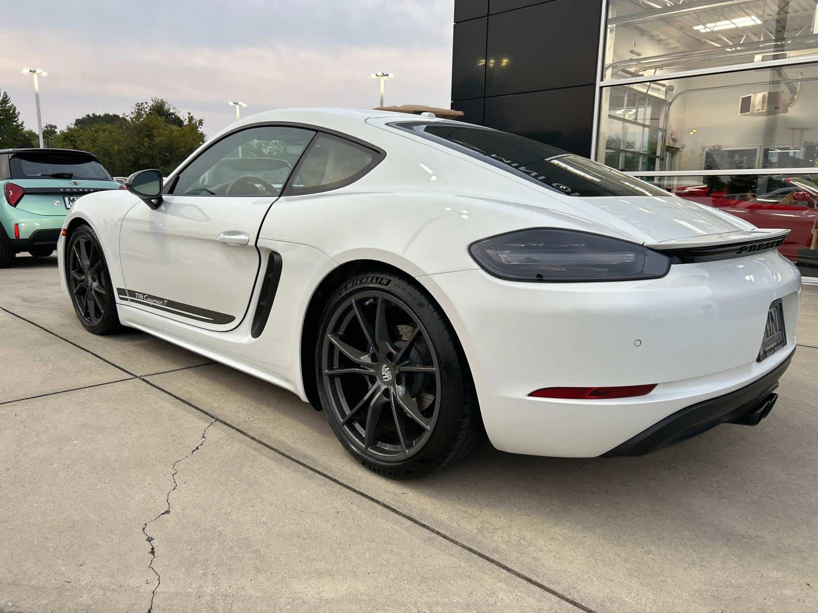 2021 Porsche 718 Cayman T 8