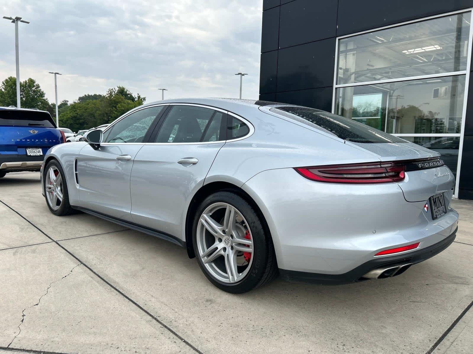 2017 Porsche Panamera Turbo 8