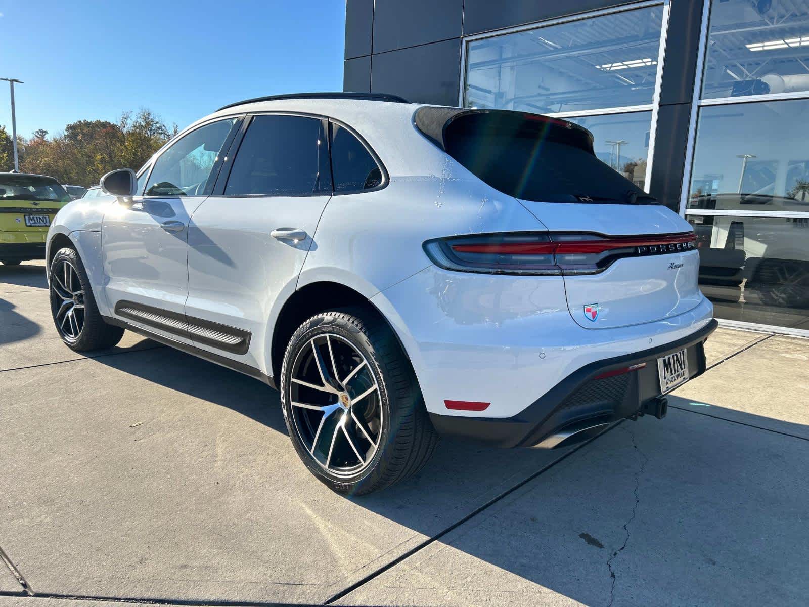 2023 Porsche Macan  30