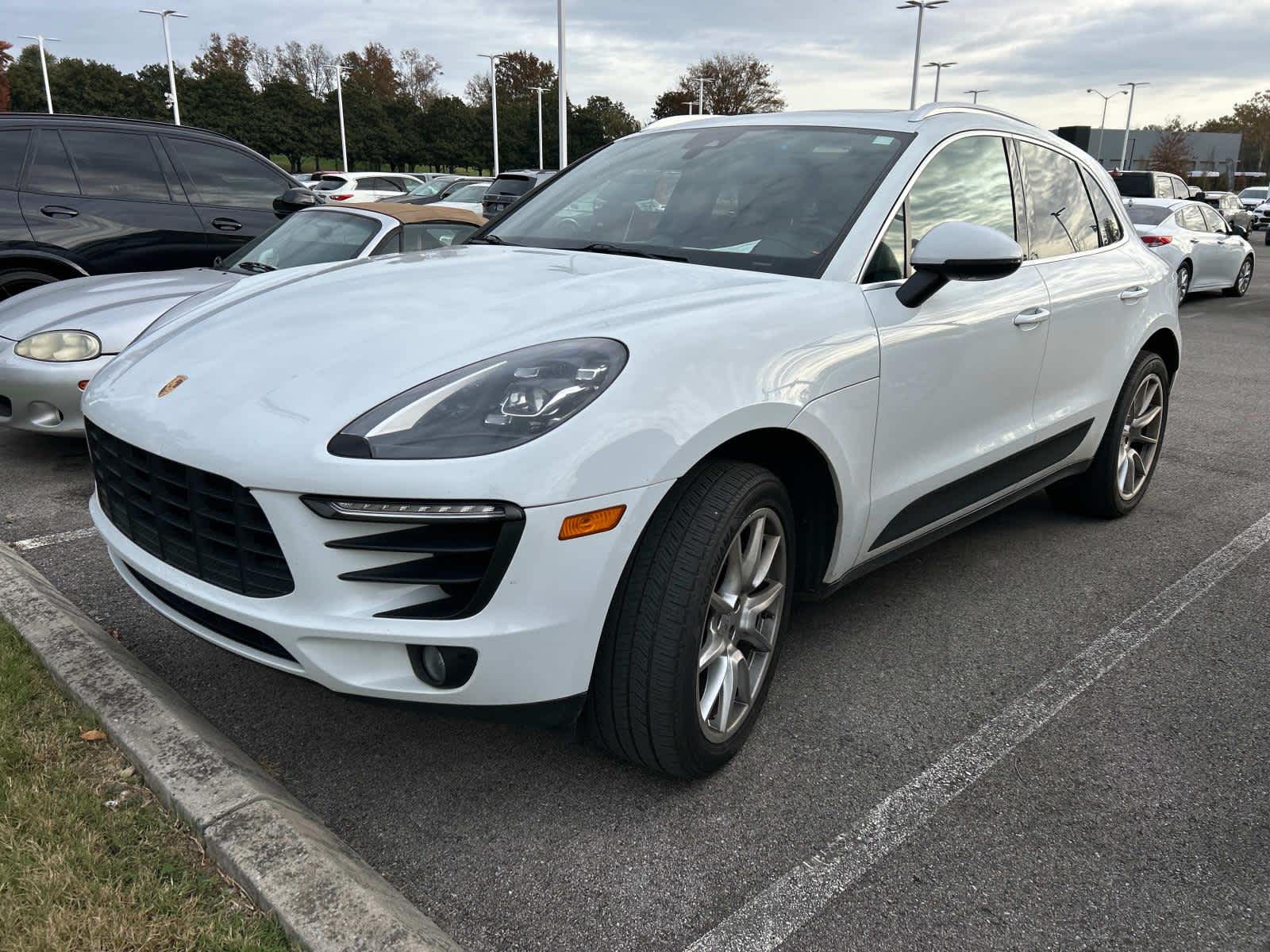 2017 Porsche Macan S 2