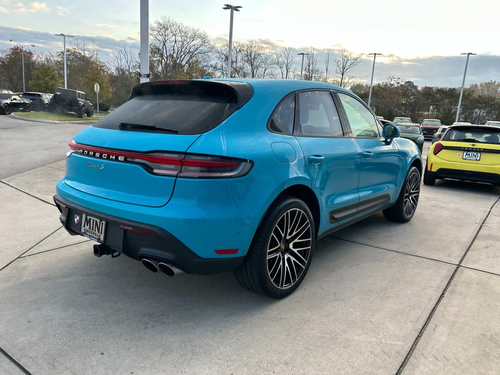 2022 Porsche Macan S 6