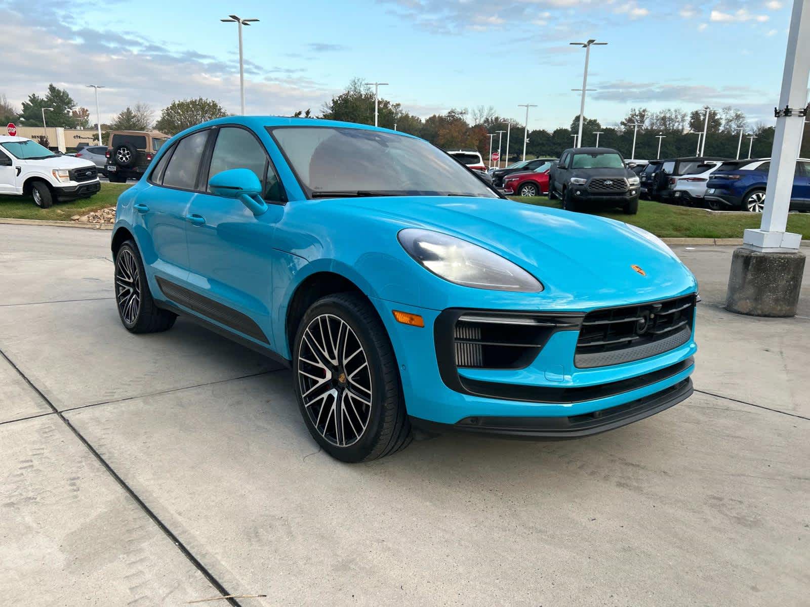 2022 Porsche Macan S 4