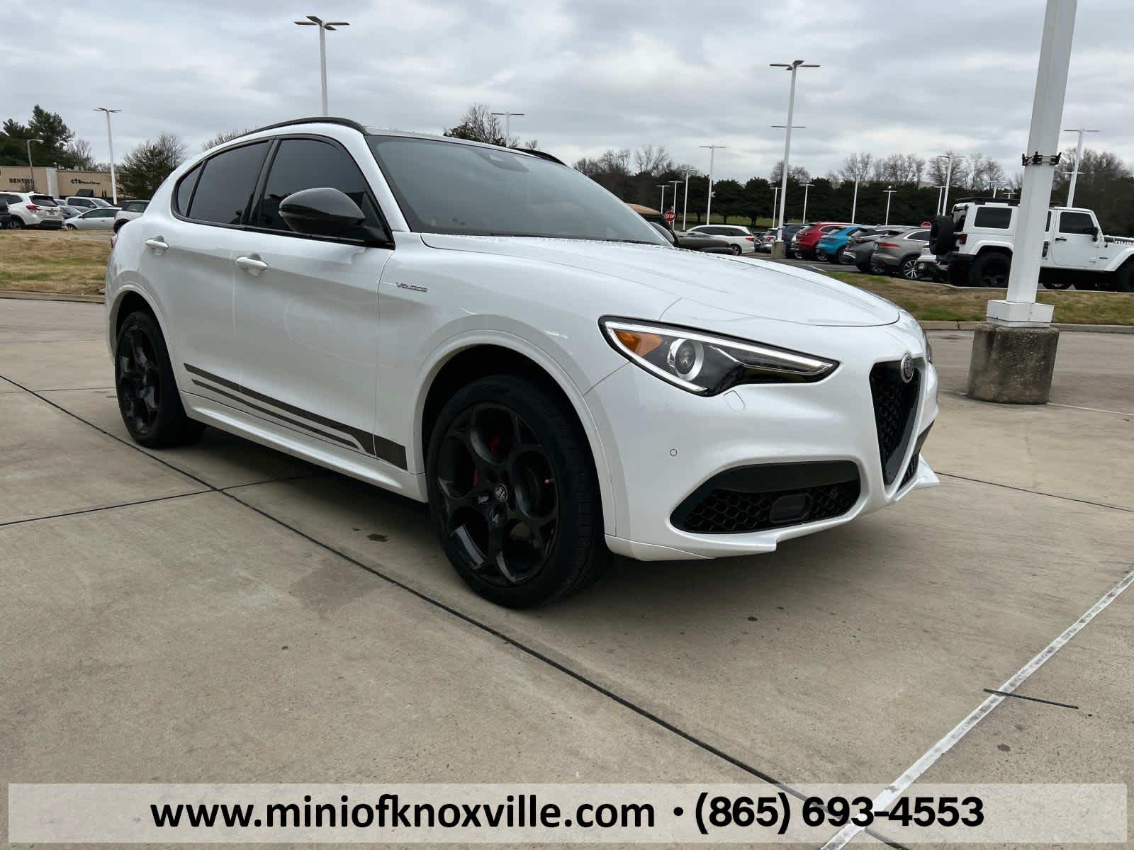 2023 Alfa Romeo Stelvio Veloce 4