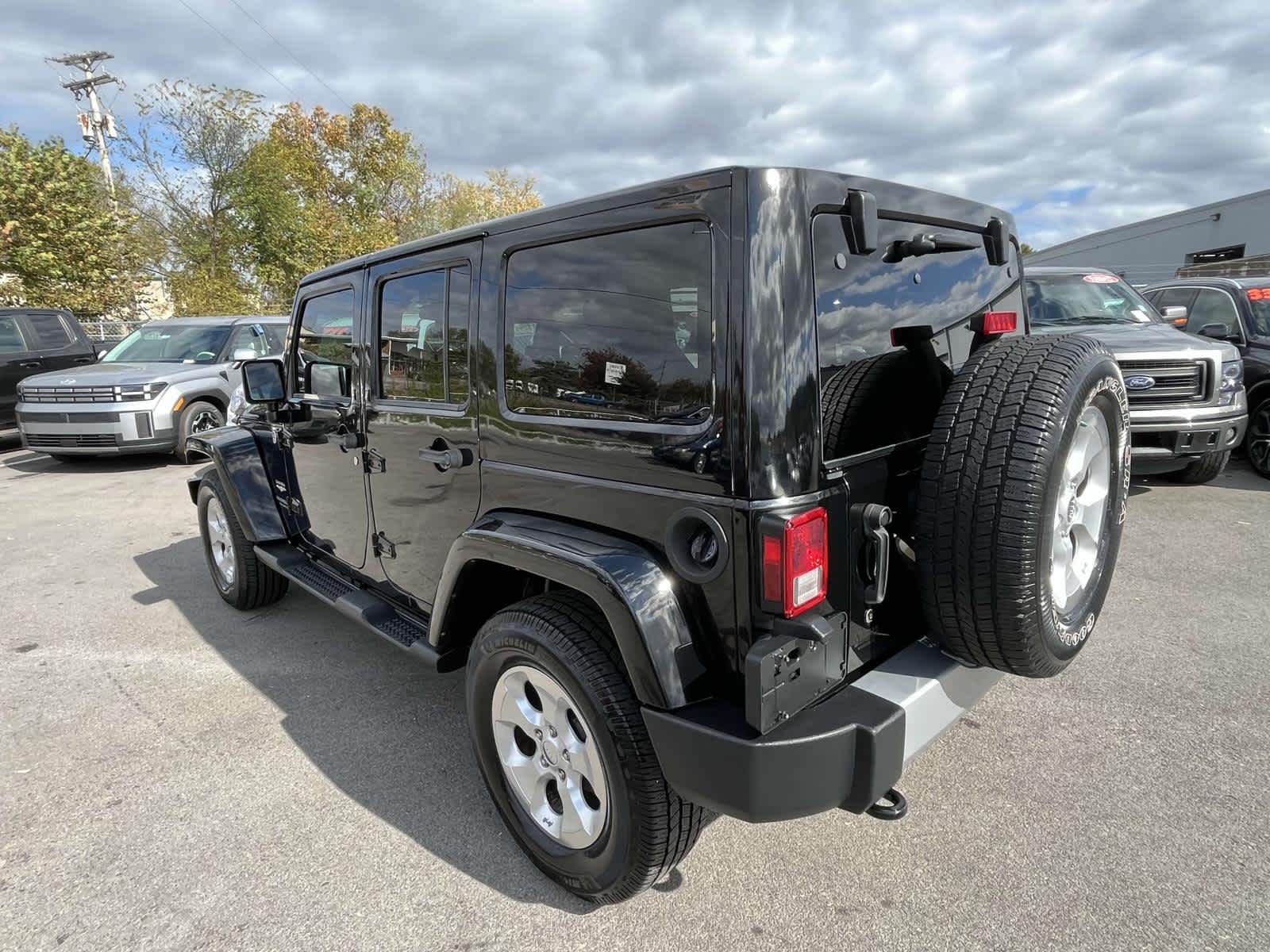 2014 Jeep Wrangler Unlimited Sahara 6