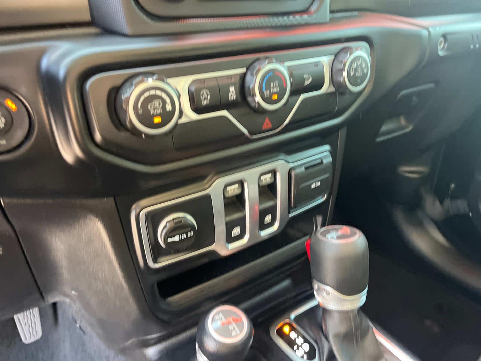 2019 Jeep Wrangler Sport S 22