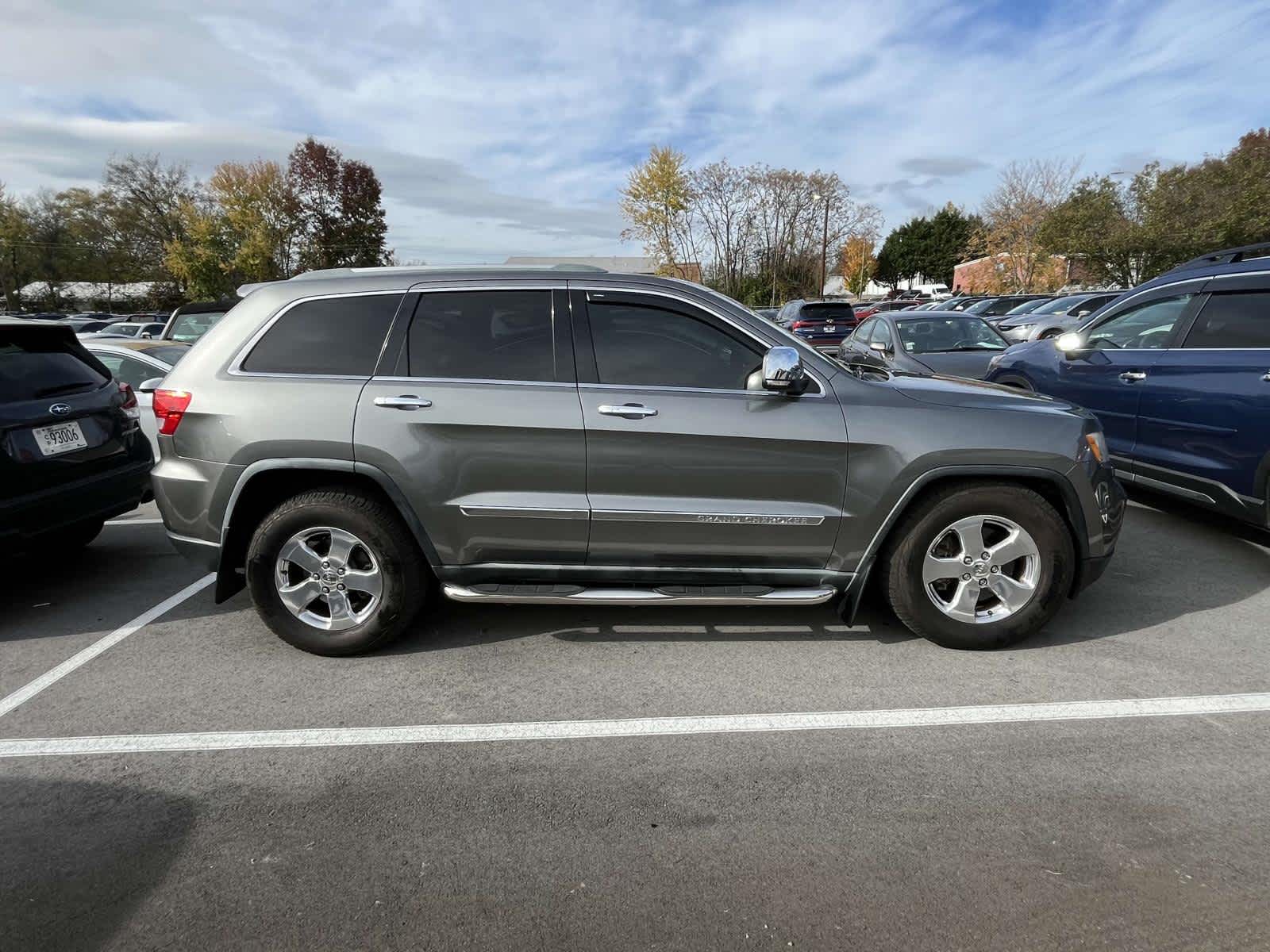 2012 Jeep Grand Cherokee Overland Summit 3