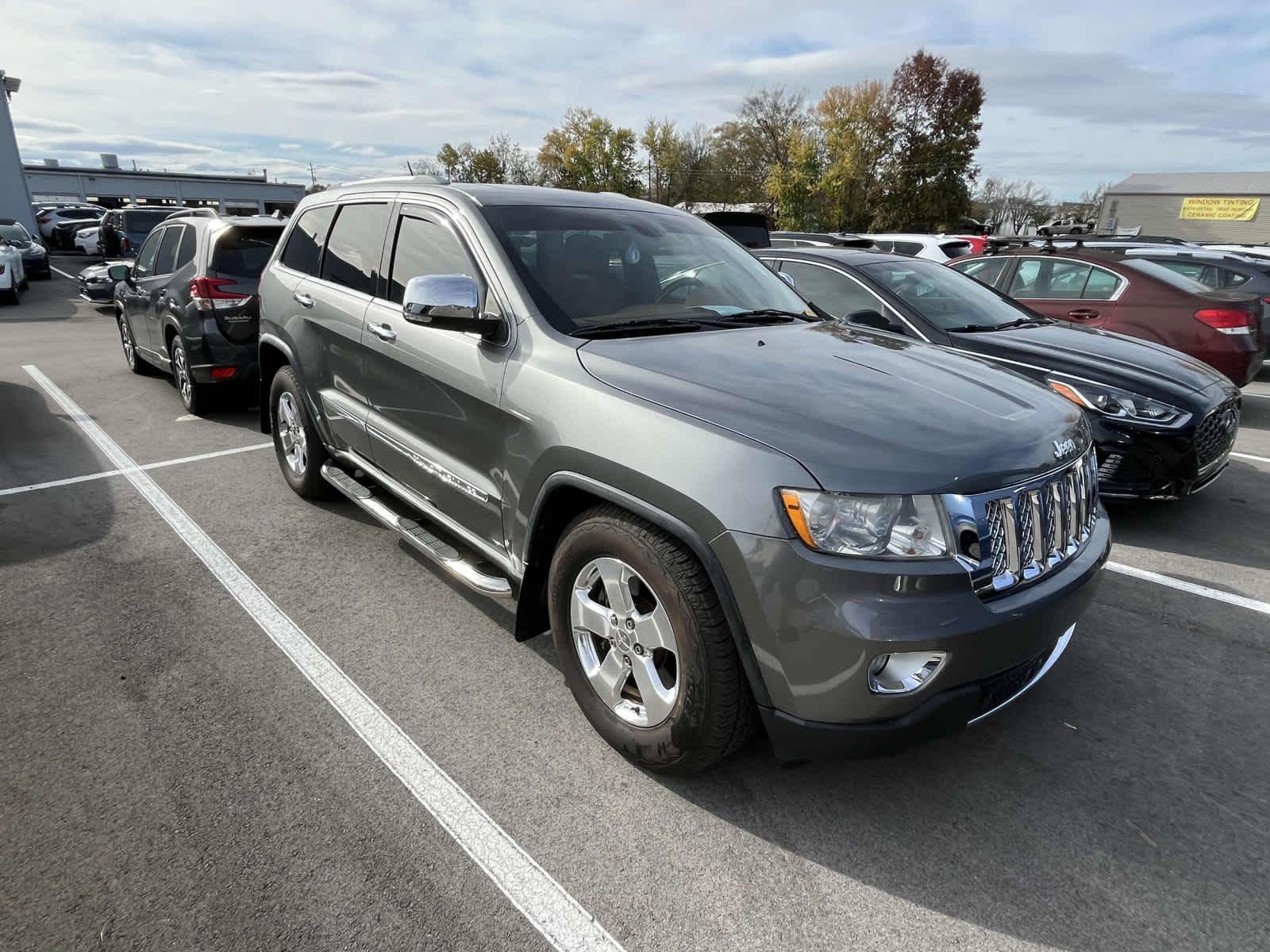 2012 Jeep Grand Cherokee Overland Summit 2