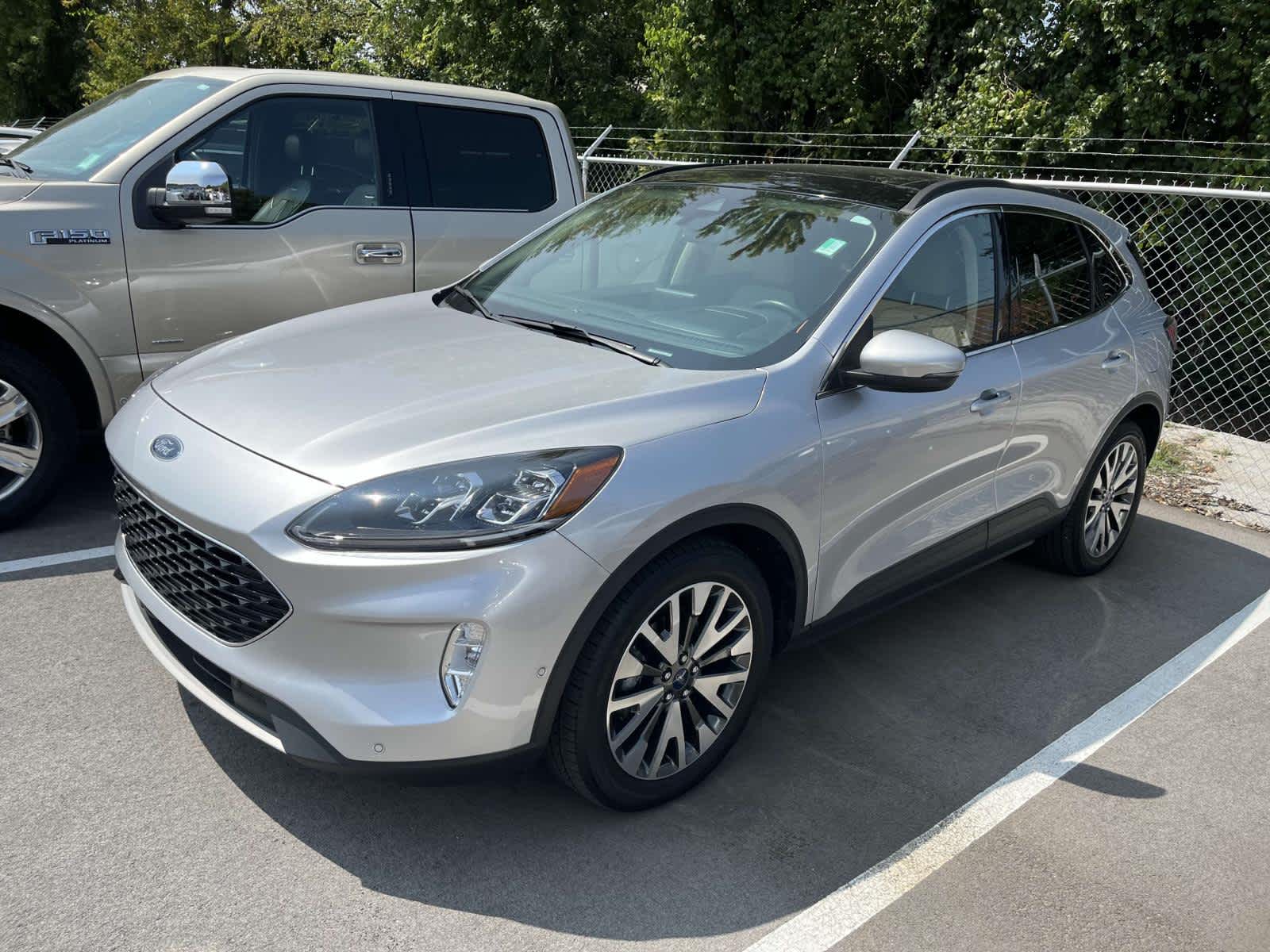 2020 Ford Escape Titanium Hybrid 2