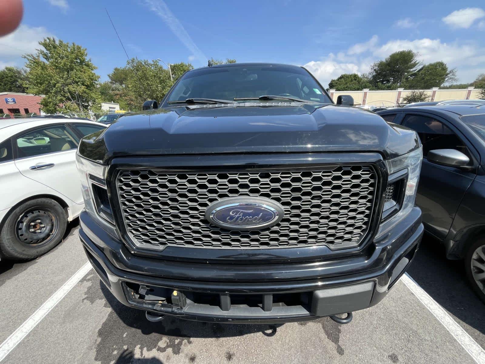 2018 Ford F-150 LARIAT 4WD SuperCrew 5.5 Box 2