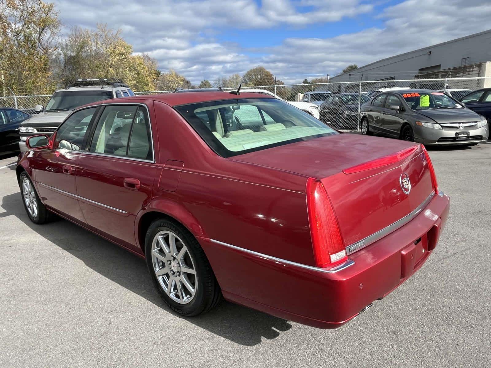 2008 Cadillac DTS w/1SE 6