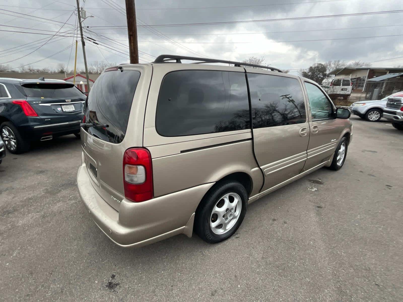 2001 Oldsmobile Silhouette Premiere 9