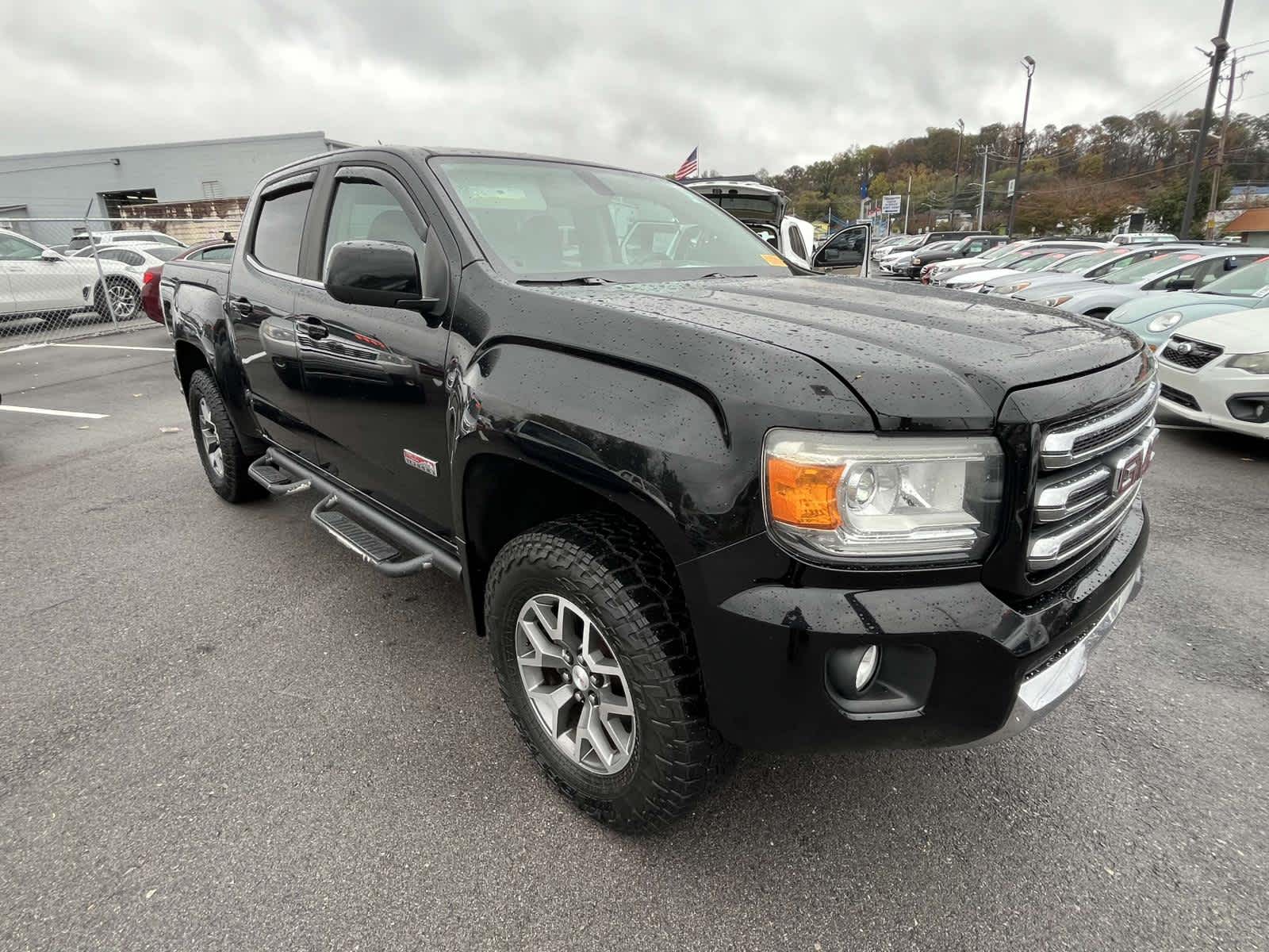 2015 GMC Canyon 4WD SLE Crew Cab 128.3 2