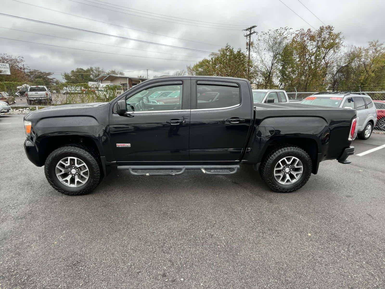 2015 GMC Canyon 4WD SLE Crew Cab 128.3 5