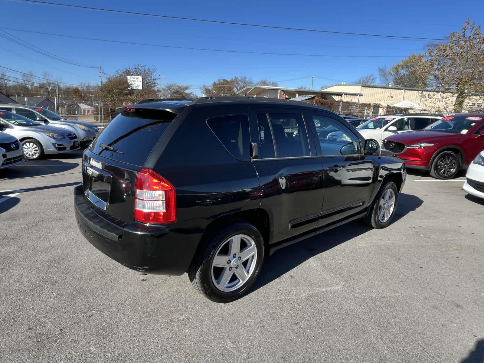 2010 Jeep Compass Sport 8