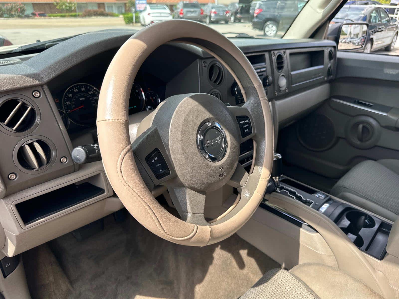 2006 Jeep Commander  17