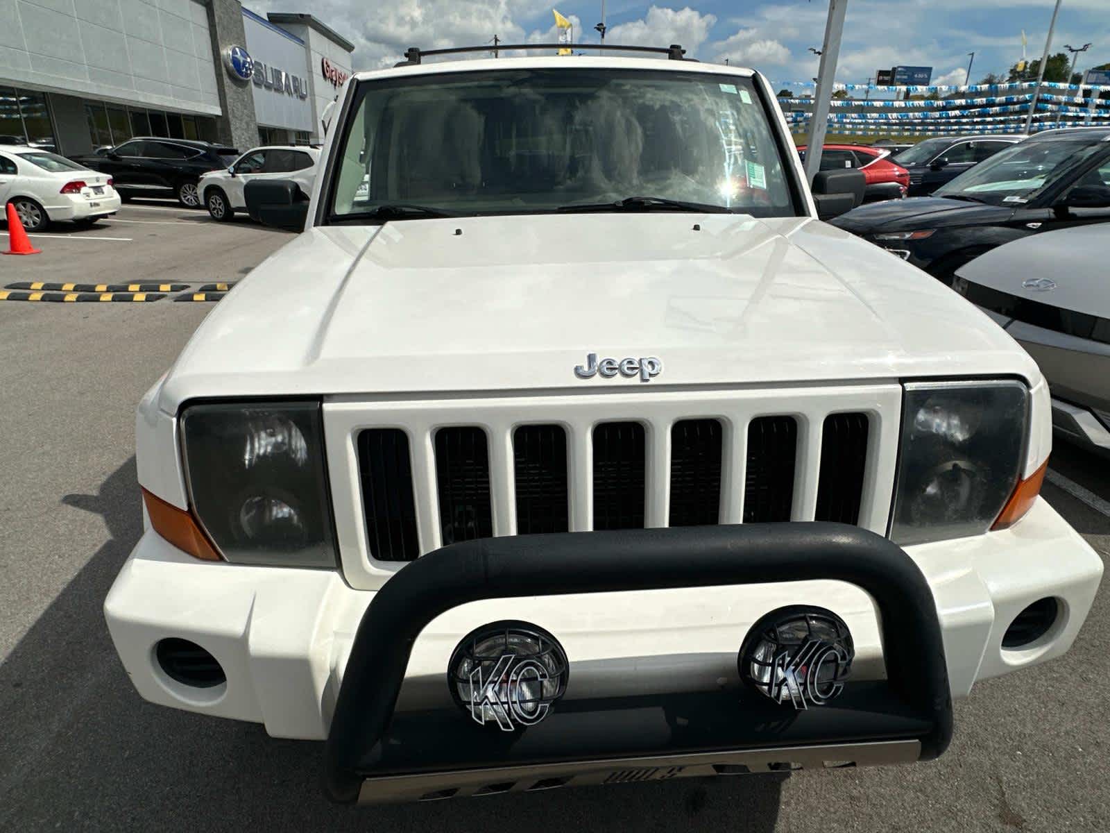 2006 Jeep Commander  3