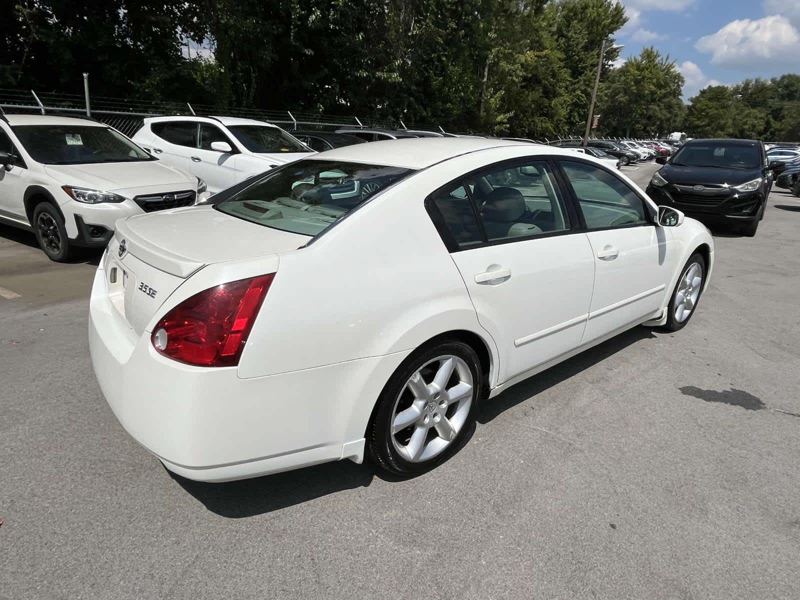 2004 Nissan Maxima SL 8