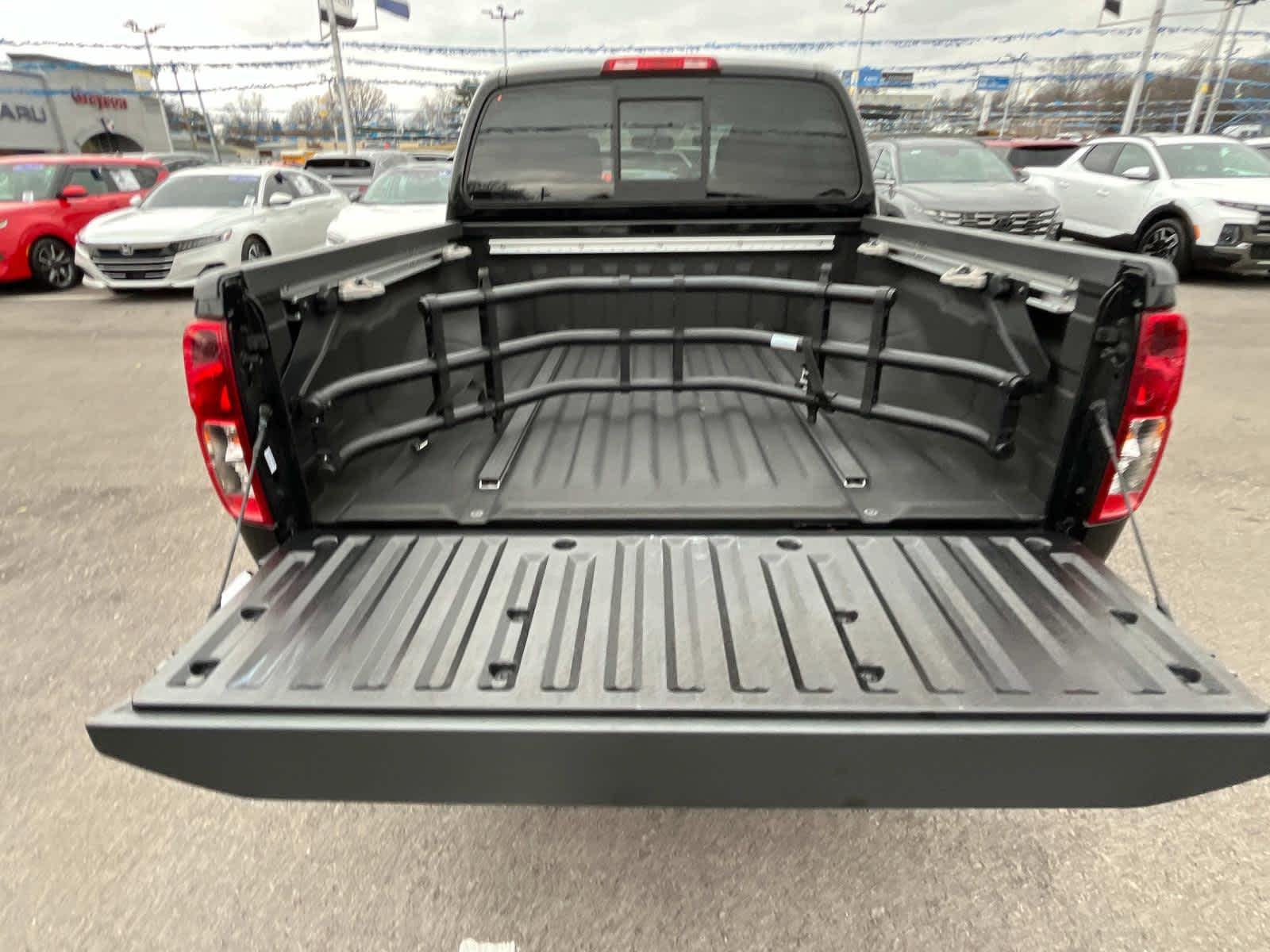 2021 Nissan Frontier SV Crew Cab 4x4 Auto 8