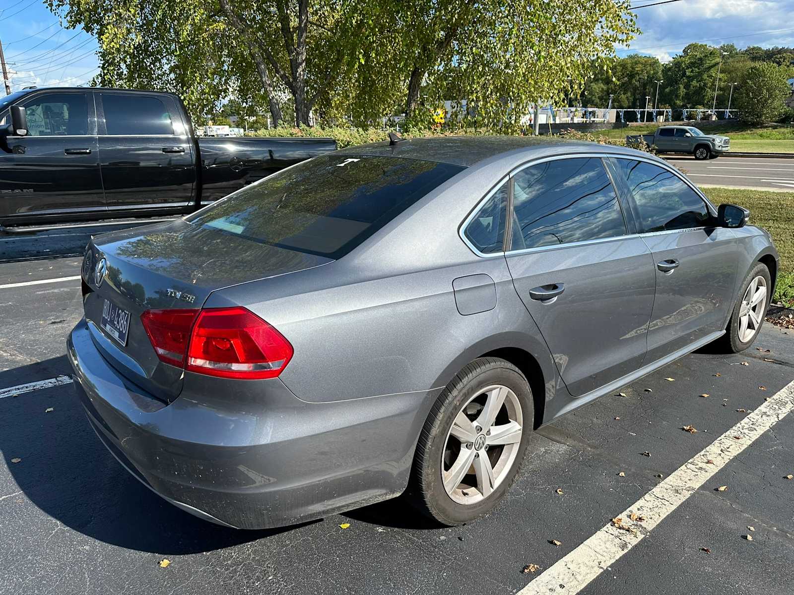 2013 Volkswagen Passat TDI SE w/Sunroof 6