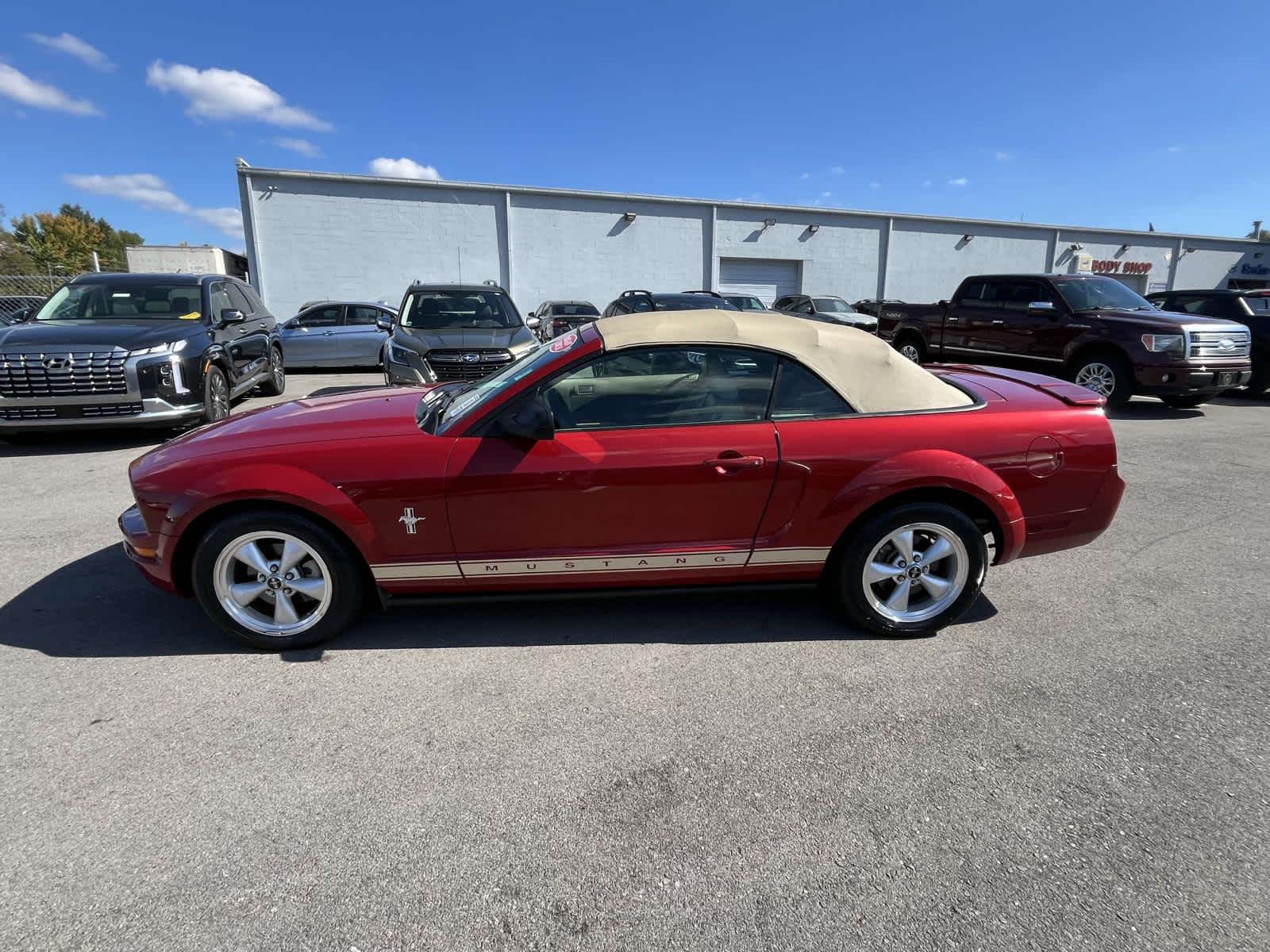 2008 Ford Mustang Deluxe 5