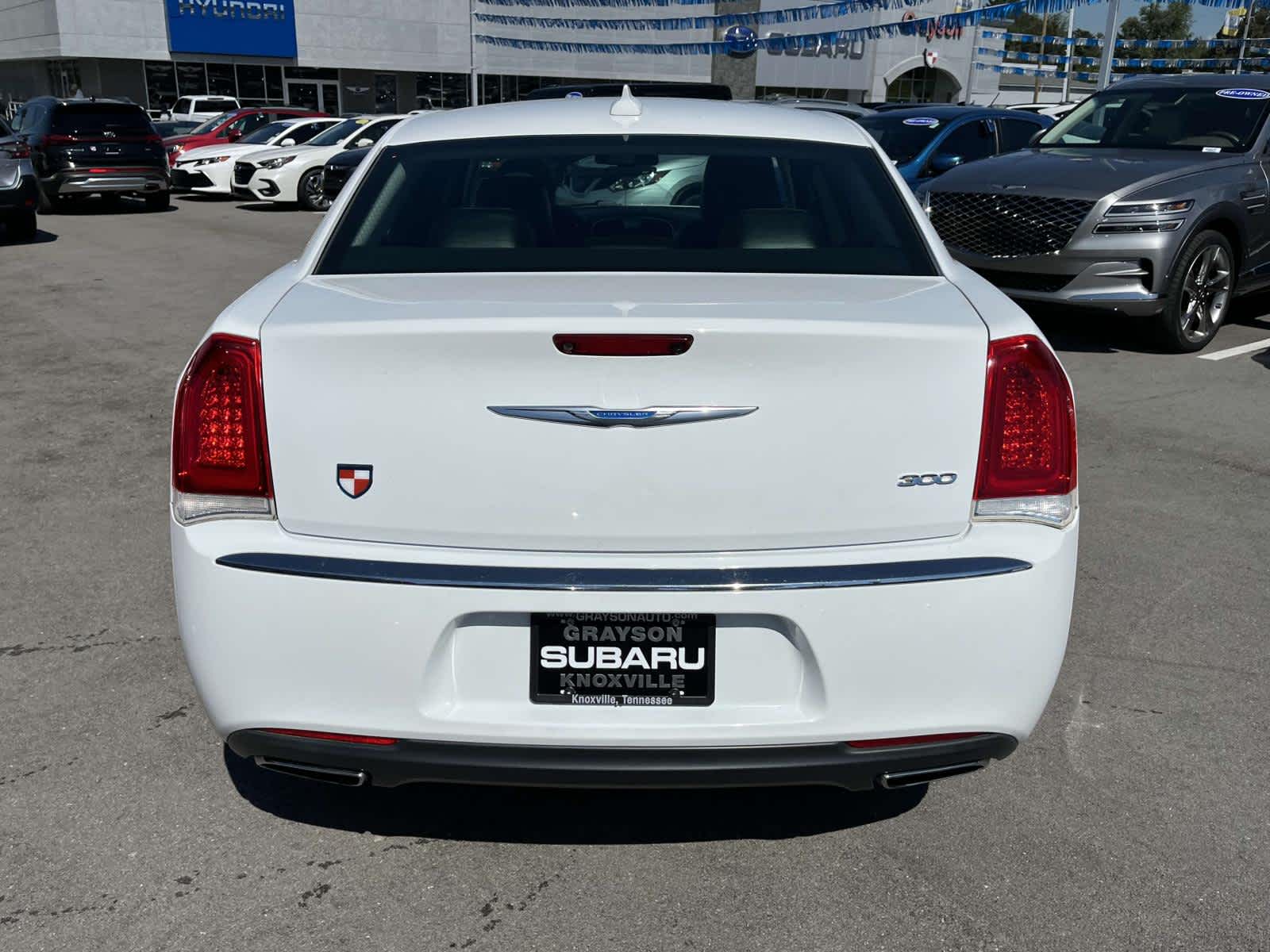 2018 Chrysler 300 Limited 7