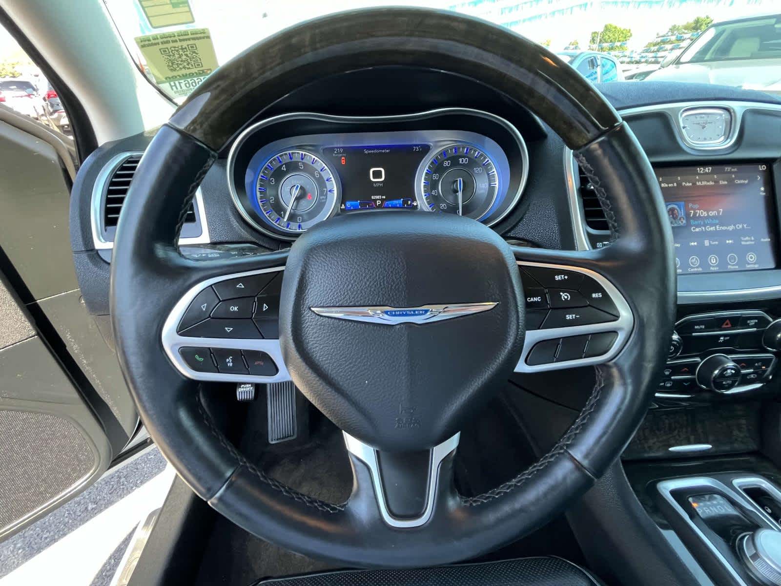 2018 Chrysler 300 Limited 19