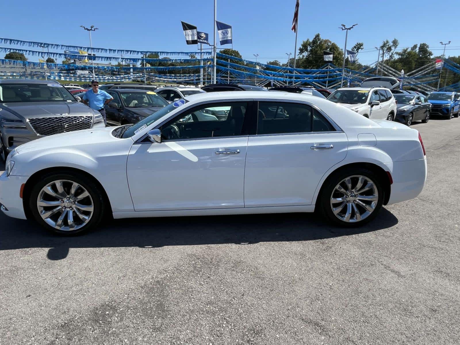 2018 Chrysler 300 Limited 5