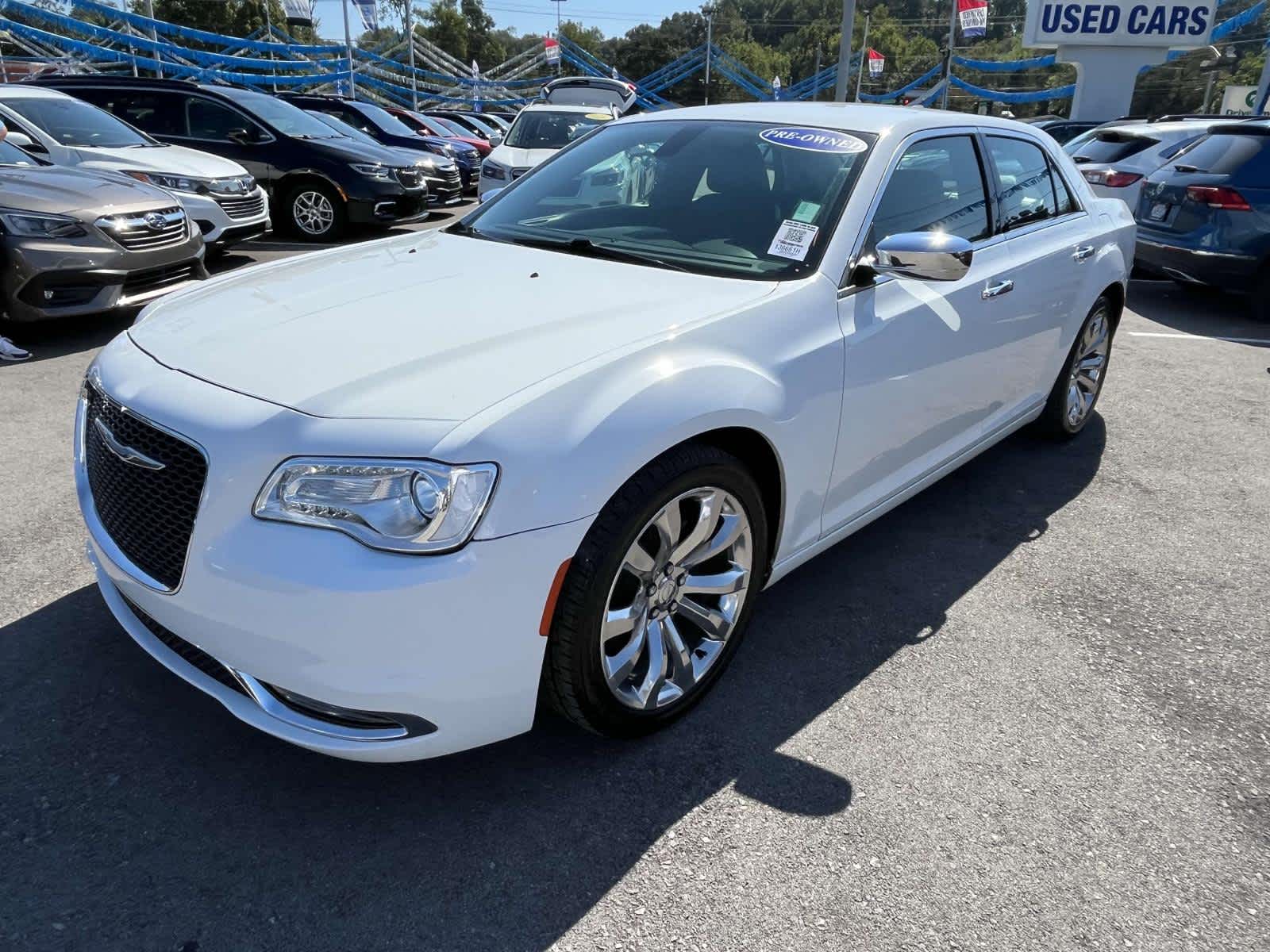 2018 Chrysler 300 Limited 4