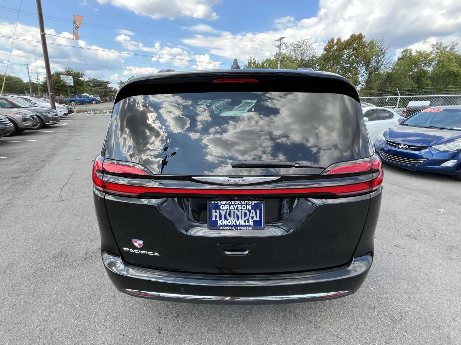 2022 Chrysler Pacifica Touring L 7