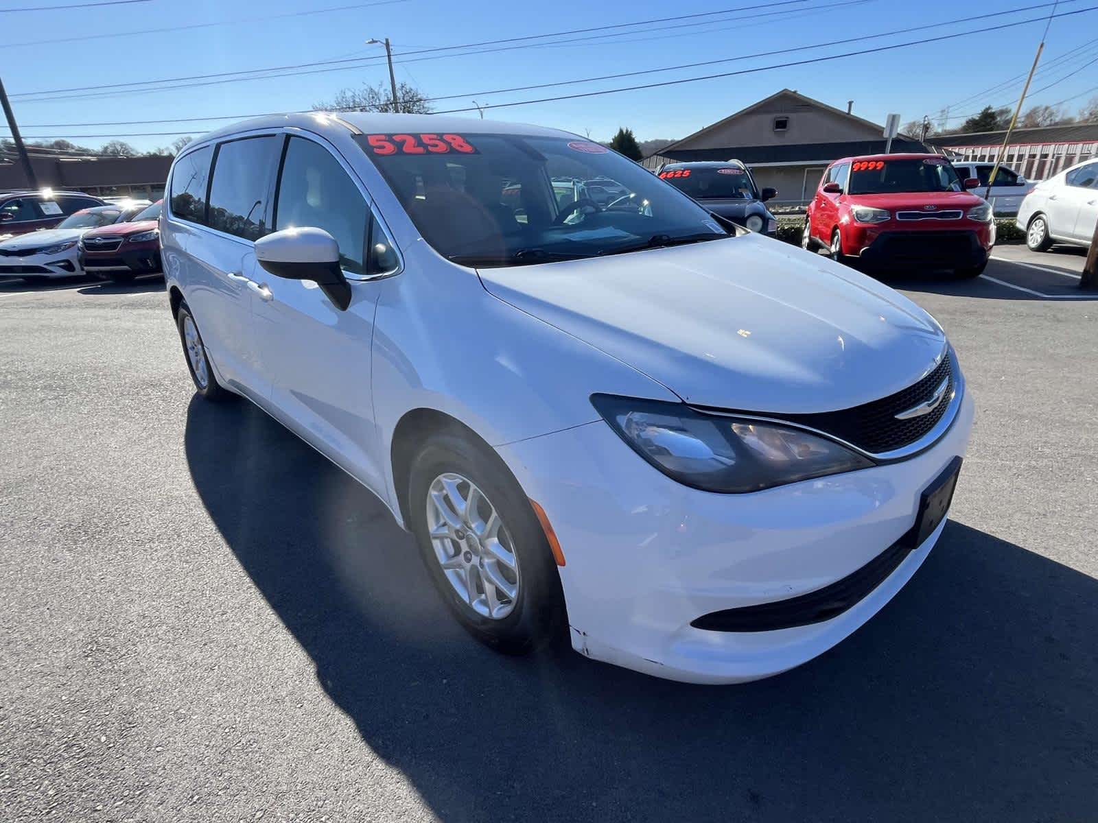 2017 Chrysler Pacifica LX 2