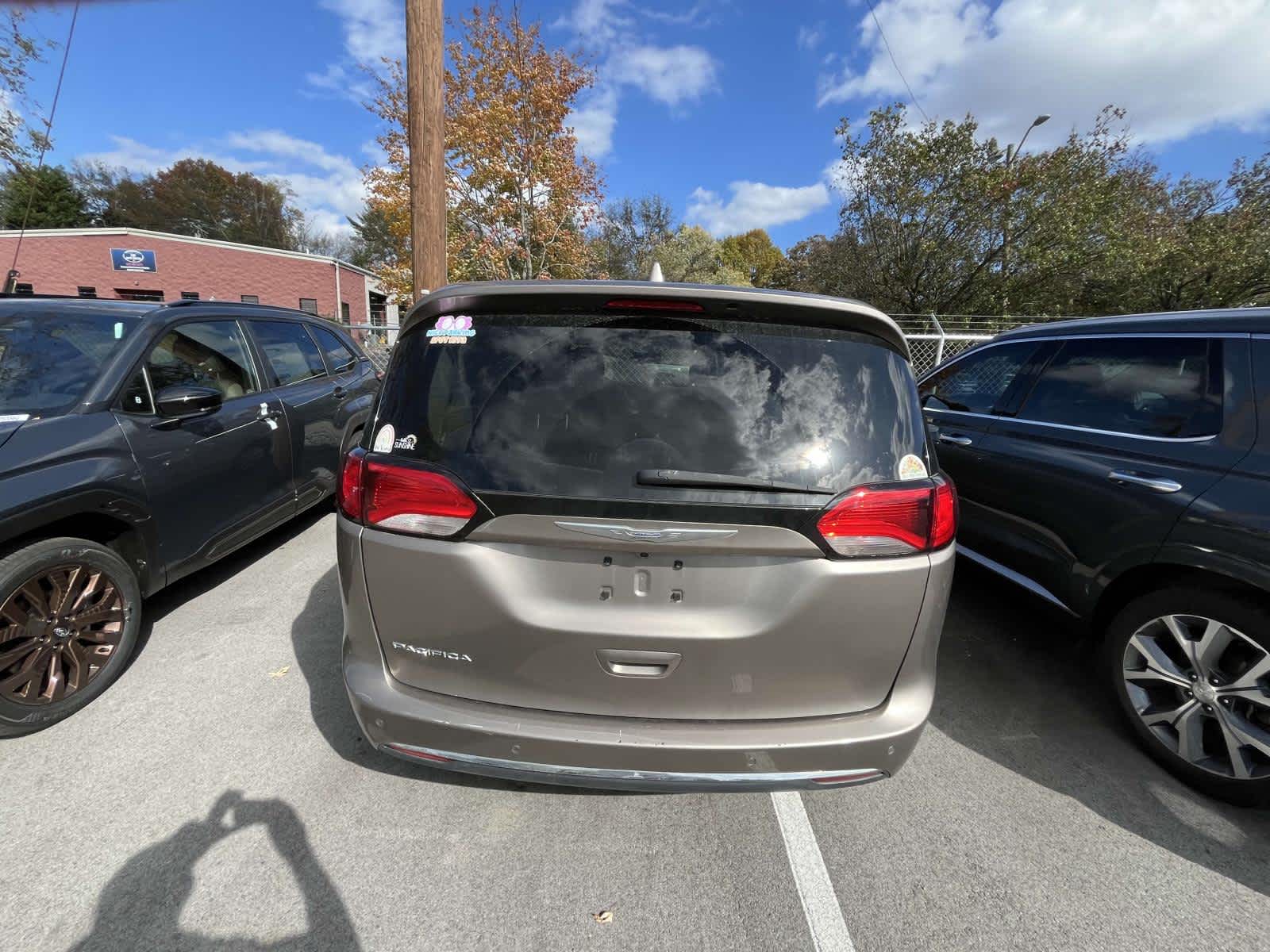 2018 Chrysler Pacifica Touring Plus 4