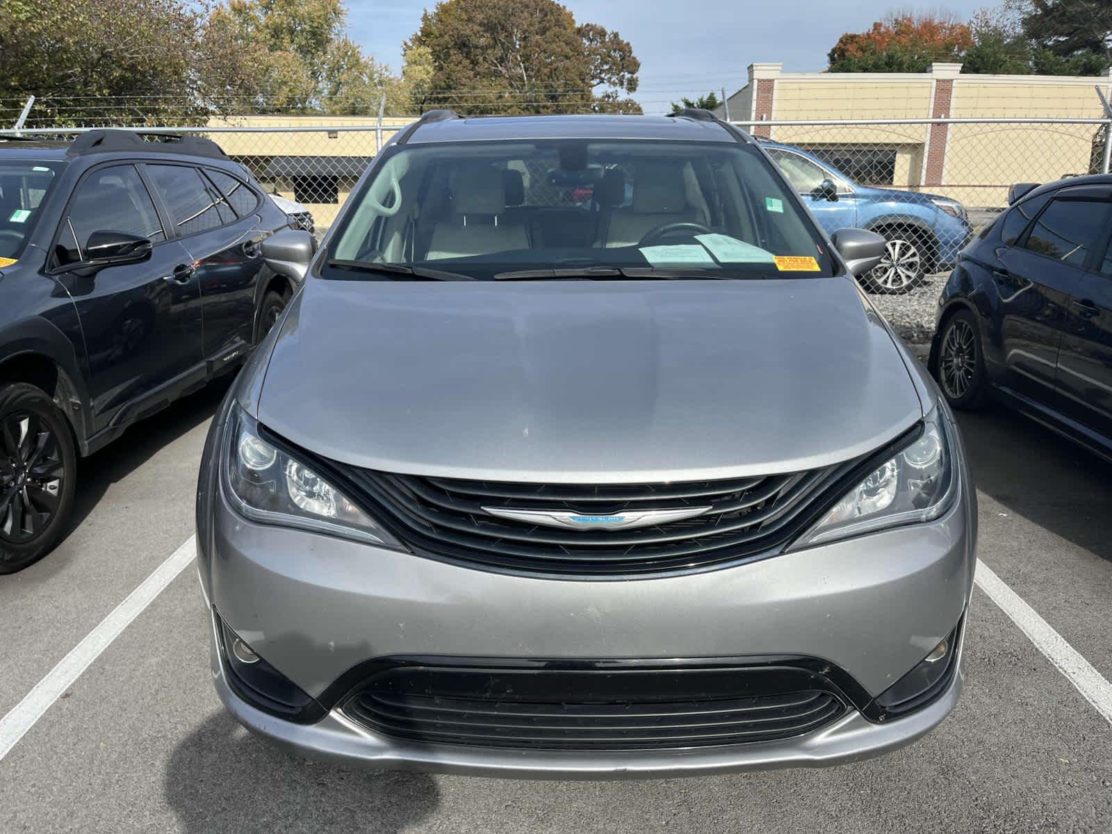 2018 Chrysler Pacifica Hybrid Limited 2