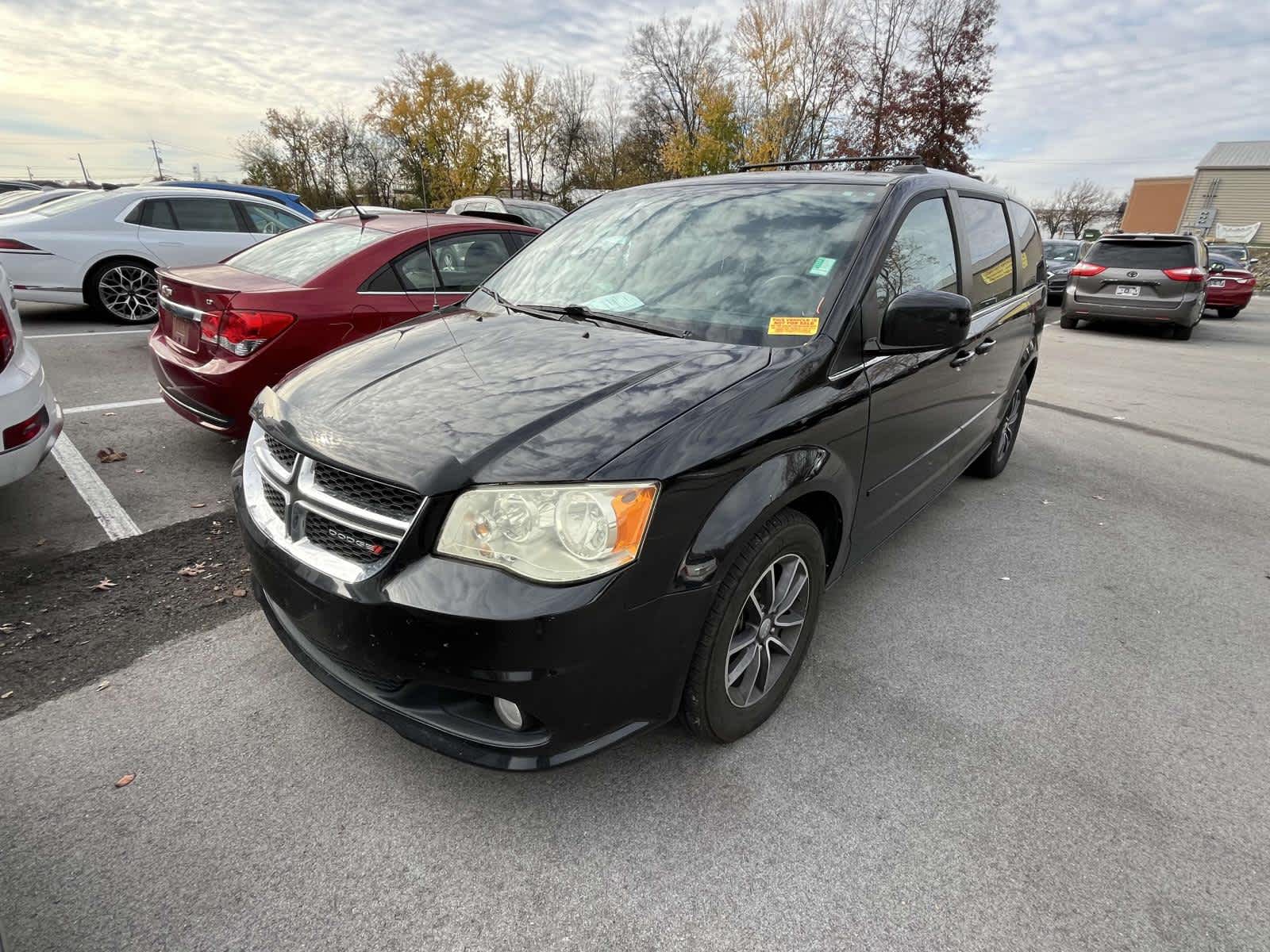 2017 Dodge Grand Caravan SXT 2