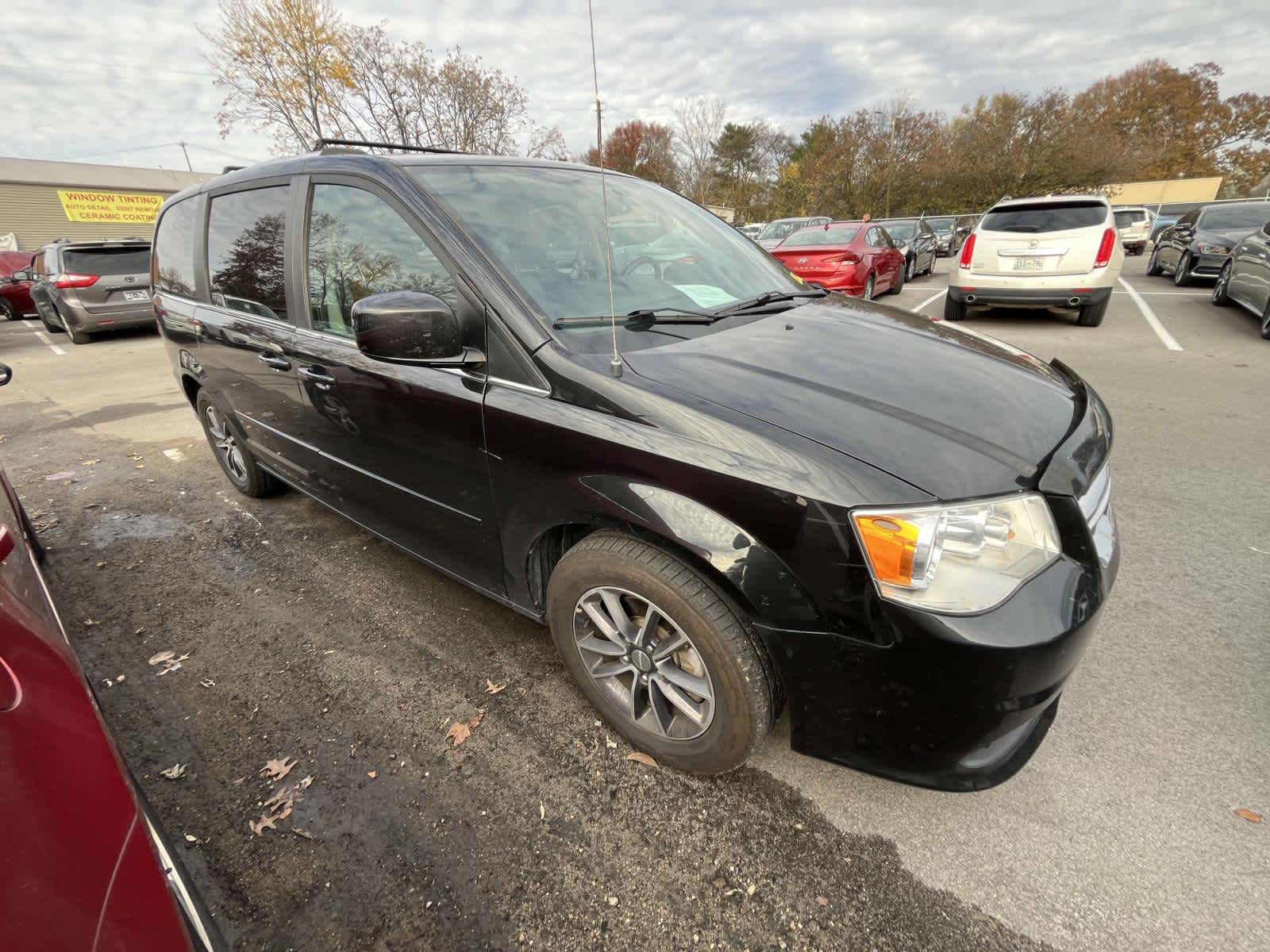 2017 Dodge Grand Caravan SXT 4