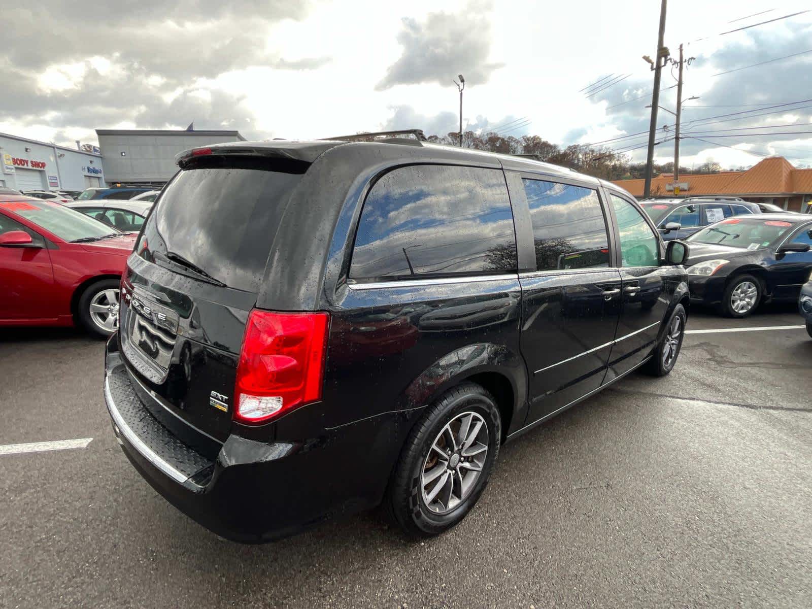 2017 Dodge Grand Caravan SXT 14