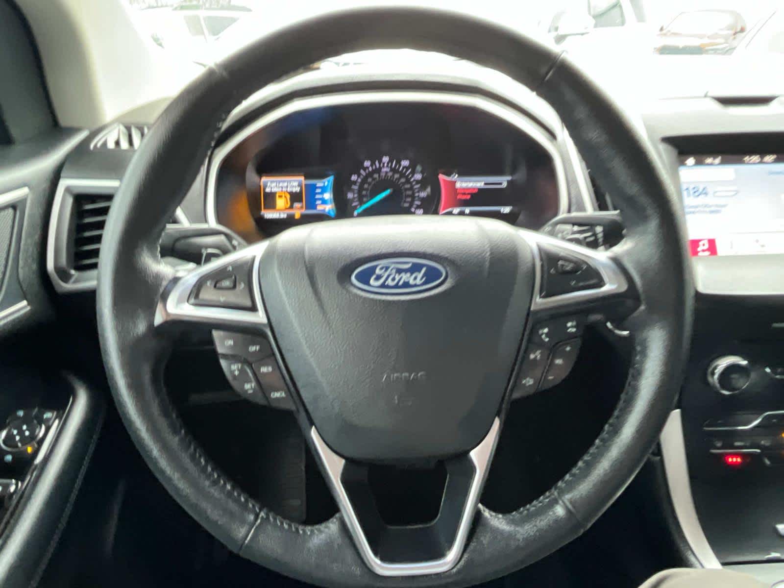 2018 Ford Edge SEL 24