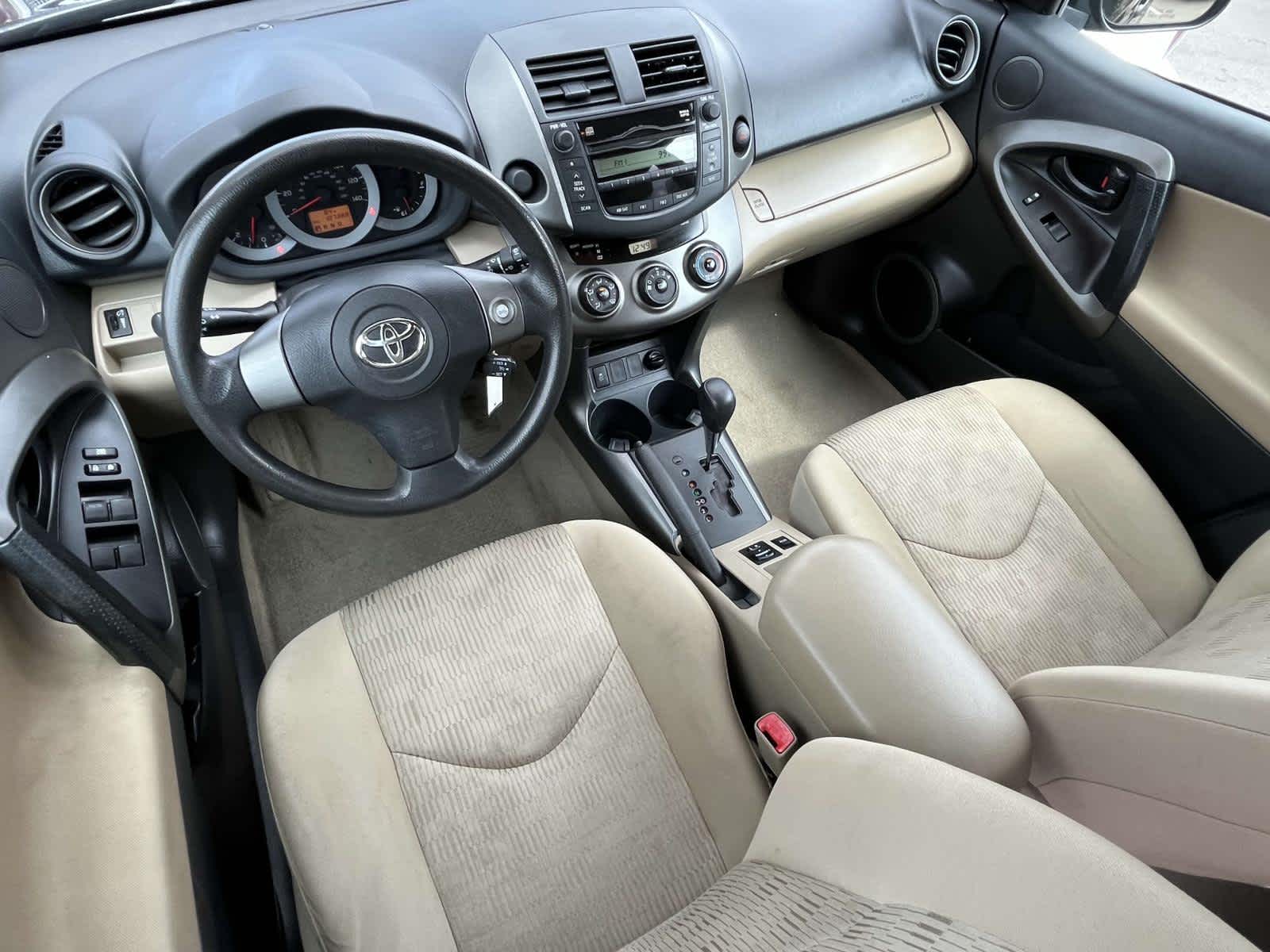 2010 Toyota RAV4  14