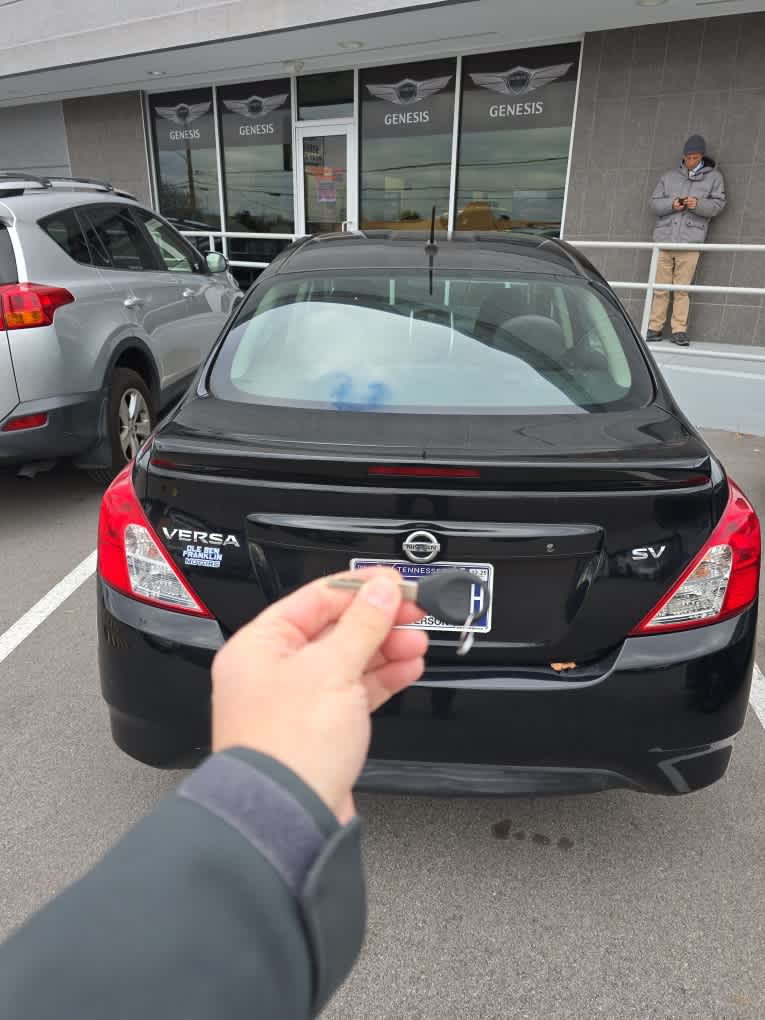 2017 Nissan Versa S 3