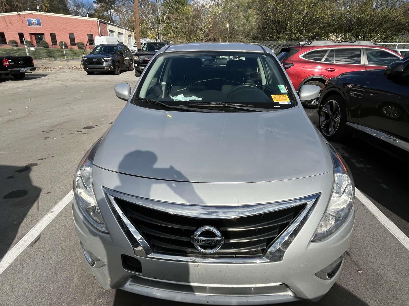 2019 Nissan Versa SV 3